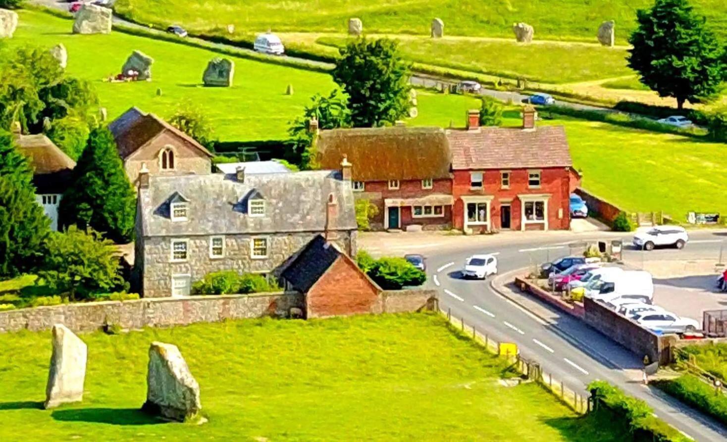 مبيت وإفطار أفيبري Silbury House المظهر الخارجي الصورة